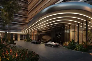 Mercedes-Benz Places Miami Motorcourt