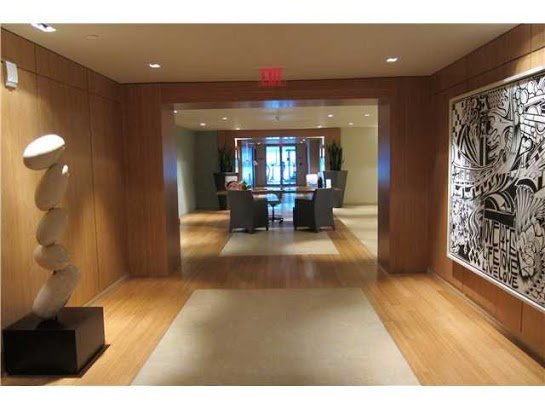 900 Biscayne Bay